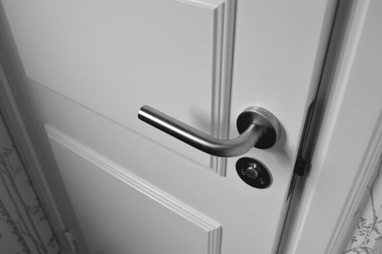Tips to find a good locksmith