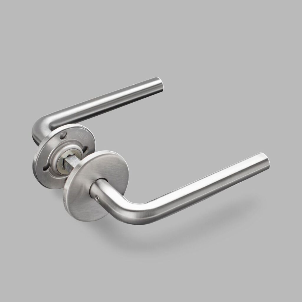 Door knobs vs door handles  Pros and Cons of choosing and installing