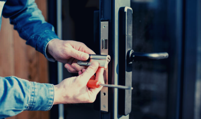 How to Become a Locksmith in Philadelphia?